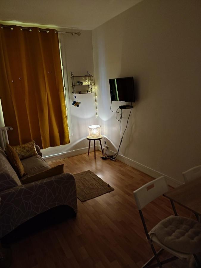 Parisian Vibes A Clichy Appartement Buitenkant foto